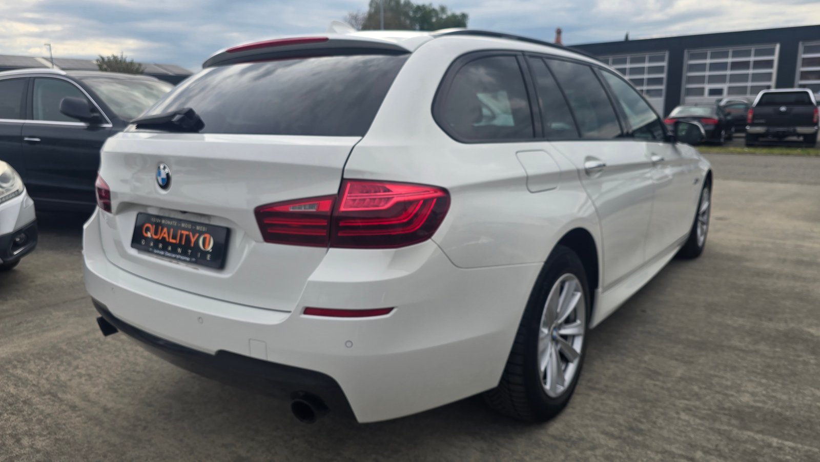 BMW 535i Touring Luxury Line Steptronic, Essence, Occasion / Utilisé, Automatique - 4