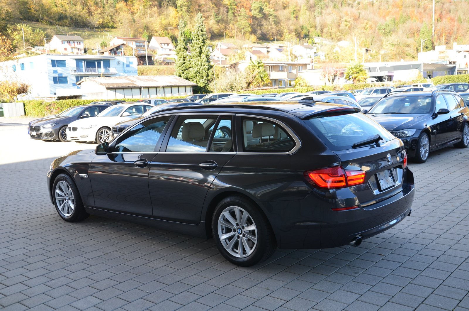 BMW 535i Touring Steptronic, Benzin, Occasion / Gebraucht, Automatik - 7