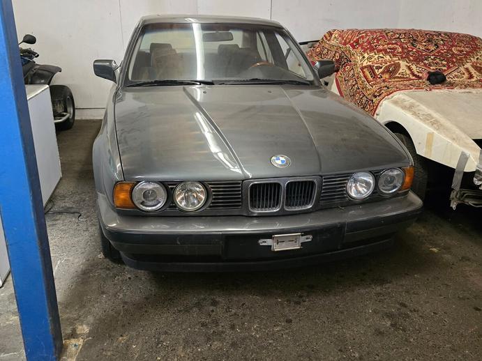BMW 535i, Benzin, Occasion / Gebraucht, Handschaltung