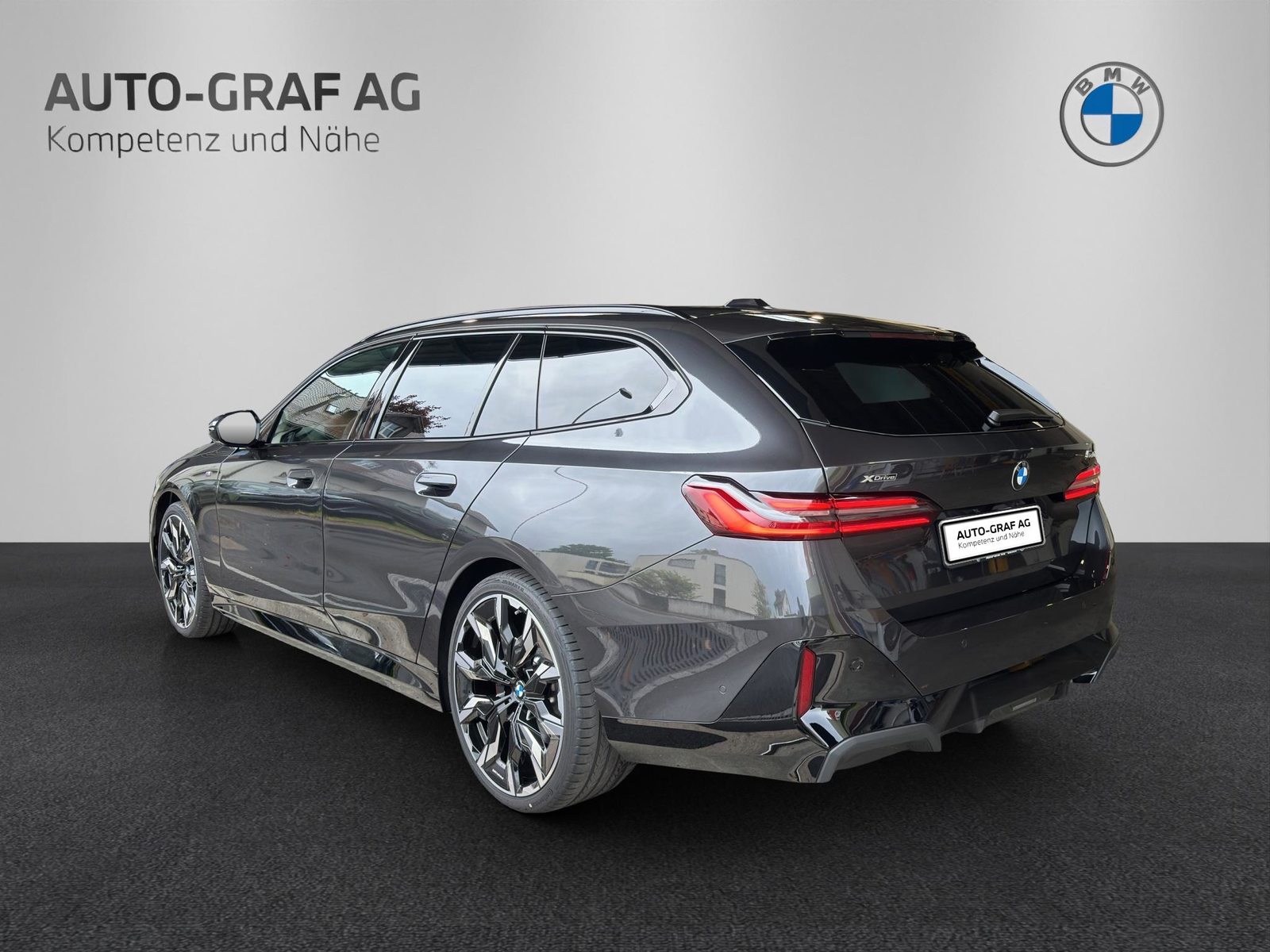 BMW 540d xDrive Touring M Sport Pro, Mild-Hybrid Diesel/Electric, New car, Automatic - 3