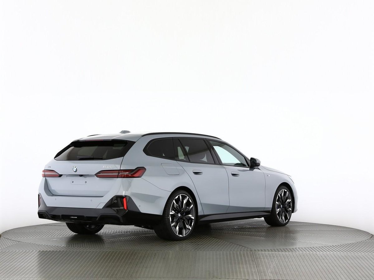 BMW 540d 48V Touring M Sport Pro Steptronic, Hybride Léger Diesel/Électricité, Voiture nouvelle, Automatique - 5
