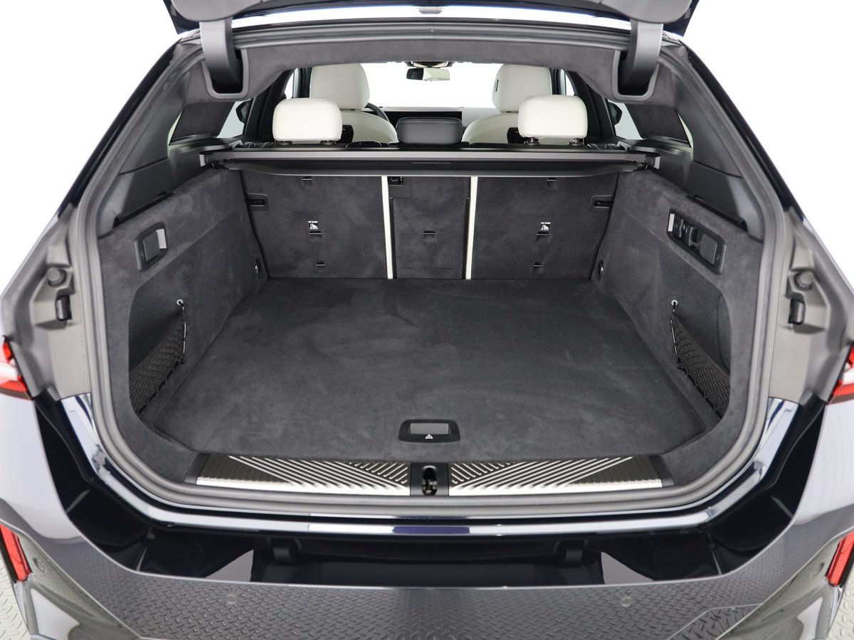 BMW 540d 48V Touring M Sport Pro Steptronic, Mild-Hybrid Diesel/Elektro, Neuwagen, Automat - 7