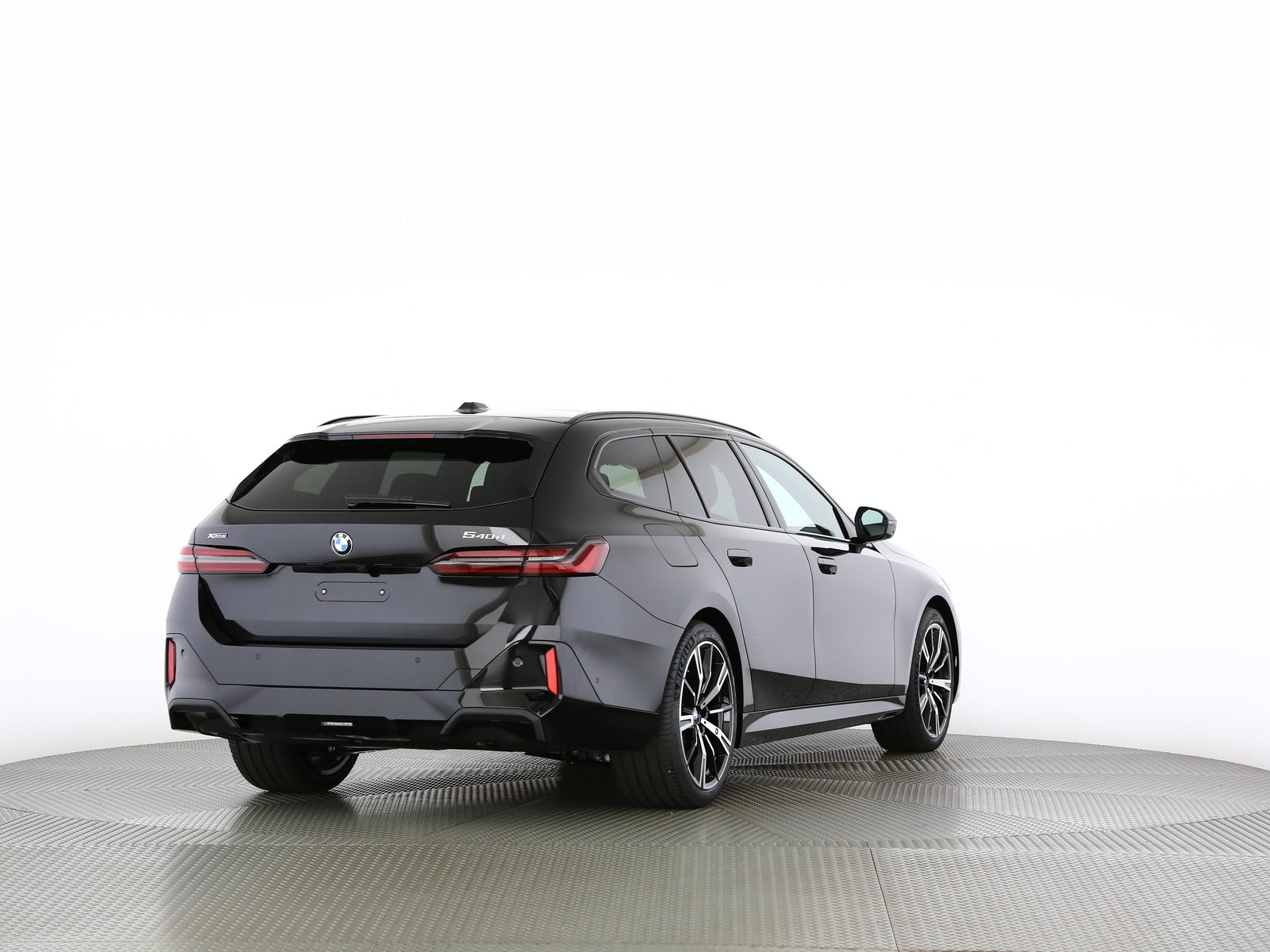 BMW 540d xDrive Touring, Hybride Leggero Diesel/Elettrica, Auto nuove, Automatico - 2
