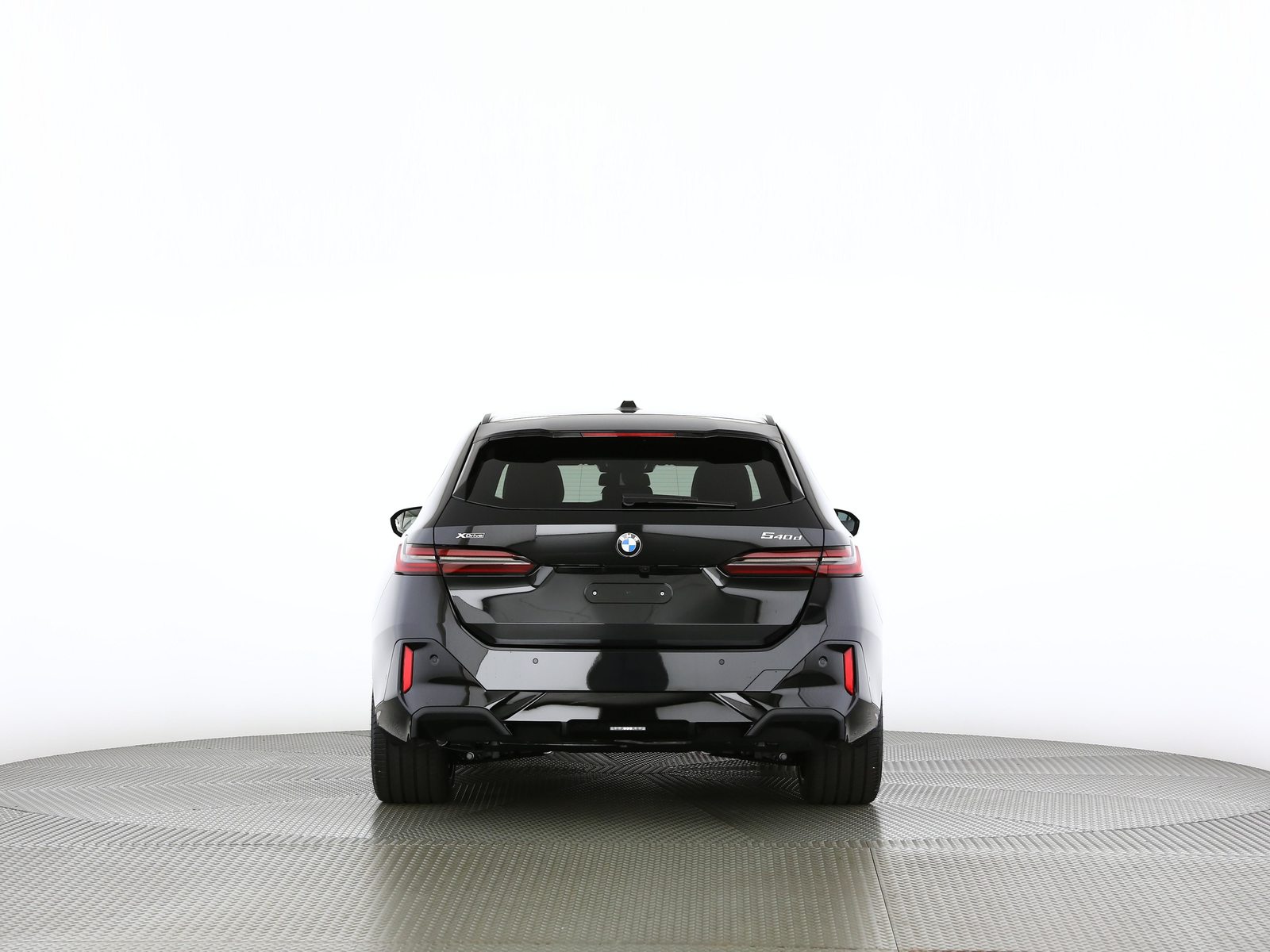 BMW 540d xDrive Touring, Hybride Leggero Diesel/Elettrica, Auto nuove, Automatico - 4