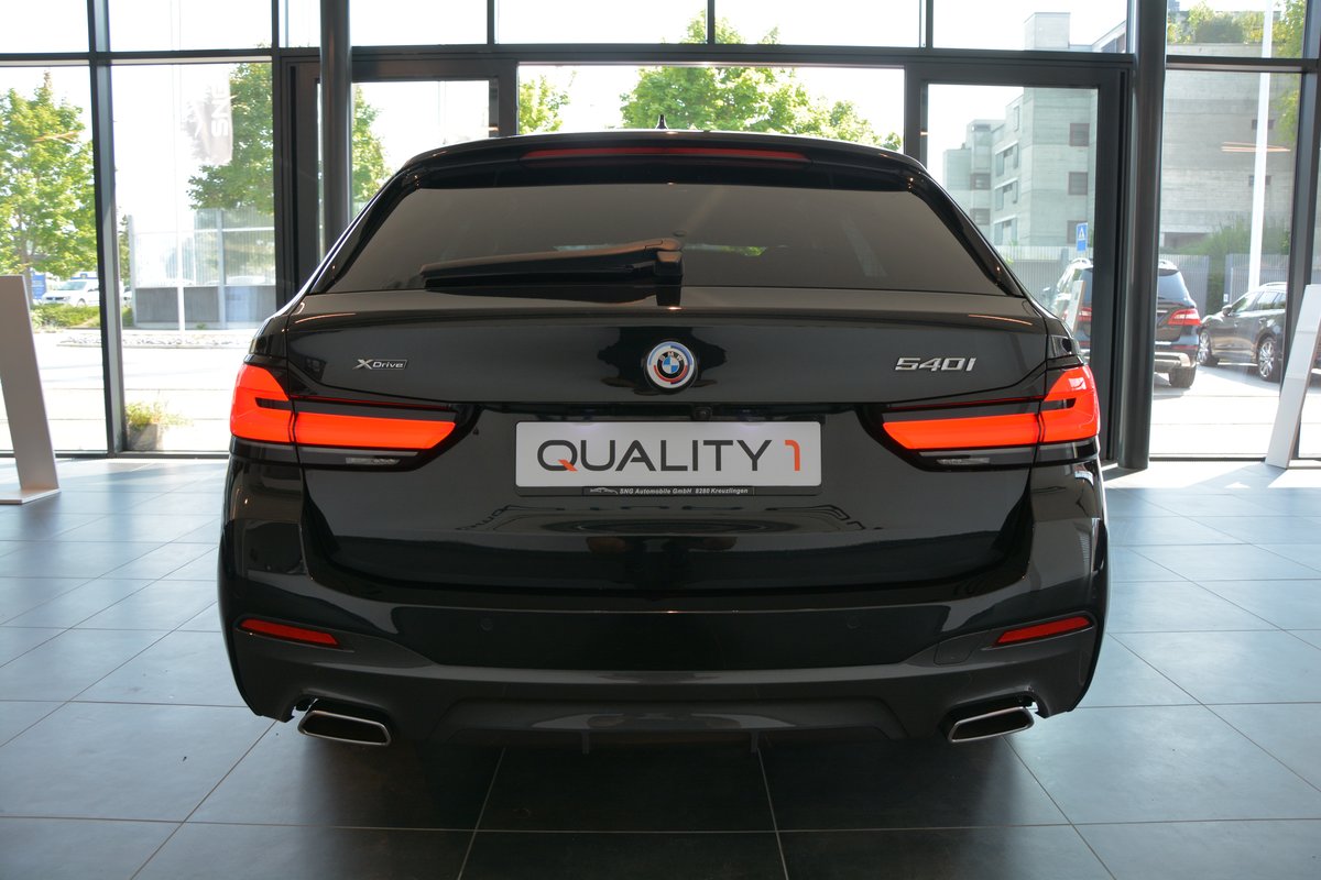 BMW 540i 48V Touring M Sport Steptronic, Hybride Léger Essence/Électricité, Occasion / Utilisé, Automatique - 5