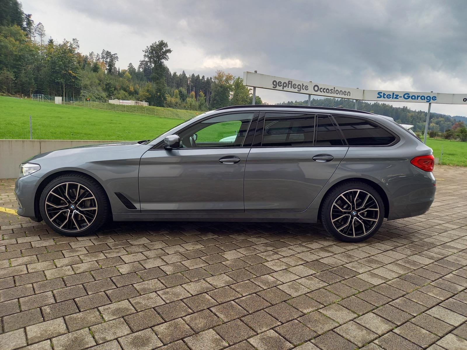 BMW 540d xDrive Touring, Diesel, Second hand / Used, Automatic - 3