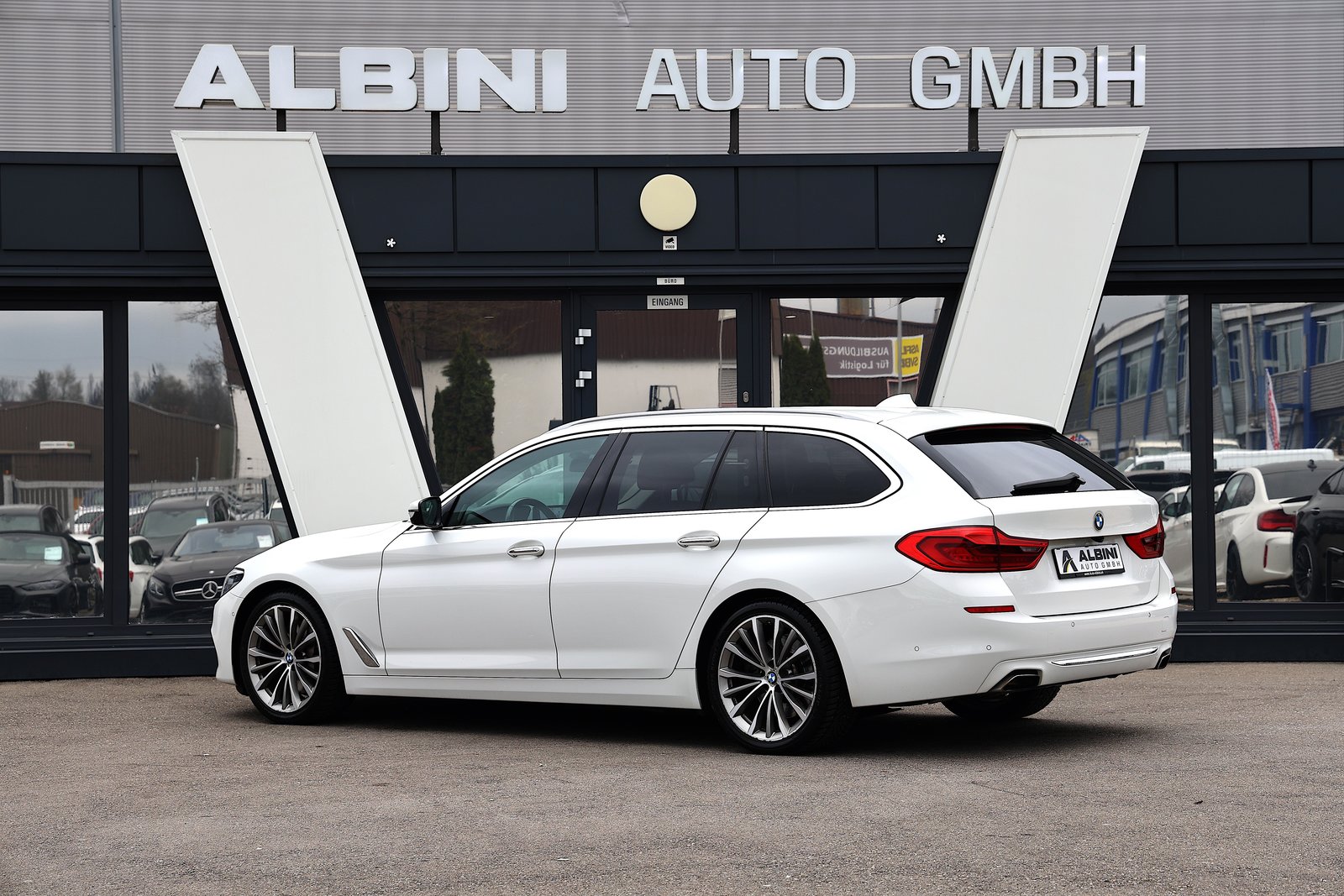 BMW 540i Touring Luxury Line Steptronic, Benzin, Occasion / Gebraucht, Automatik - 5