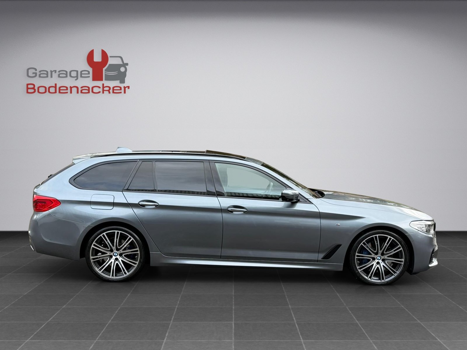 BMW 540i Touring Steptronic M Paket, Benzin, Occasion / Gebraucht, Automatik - 6