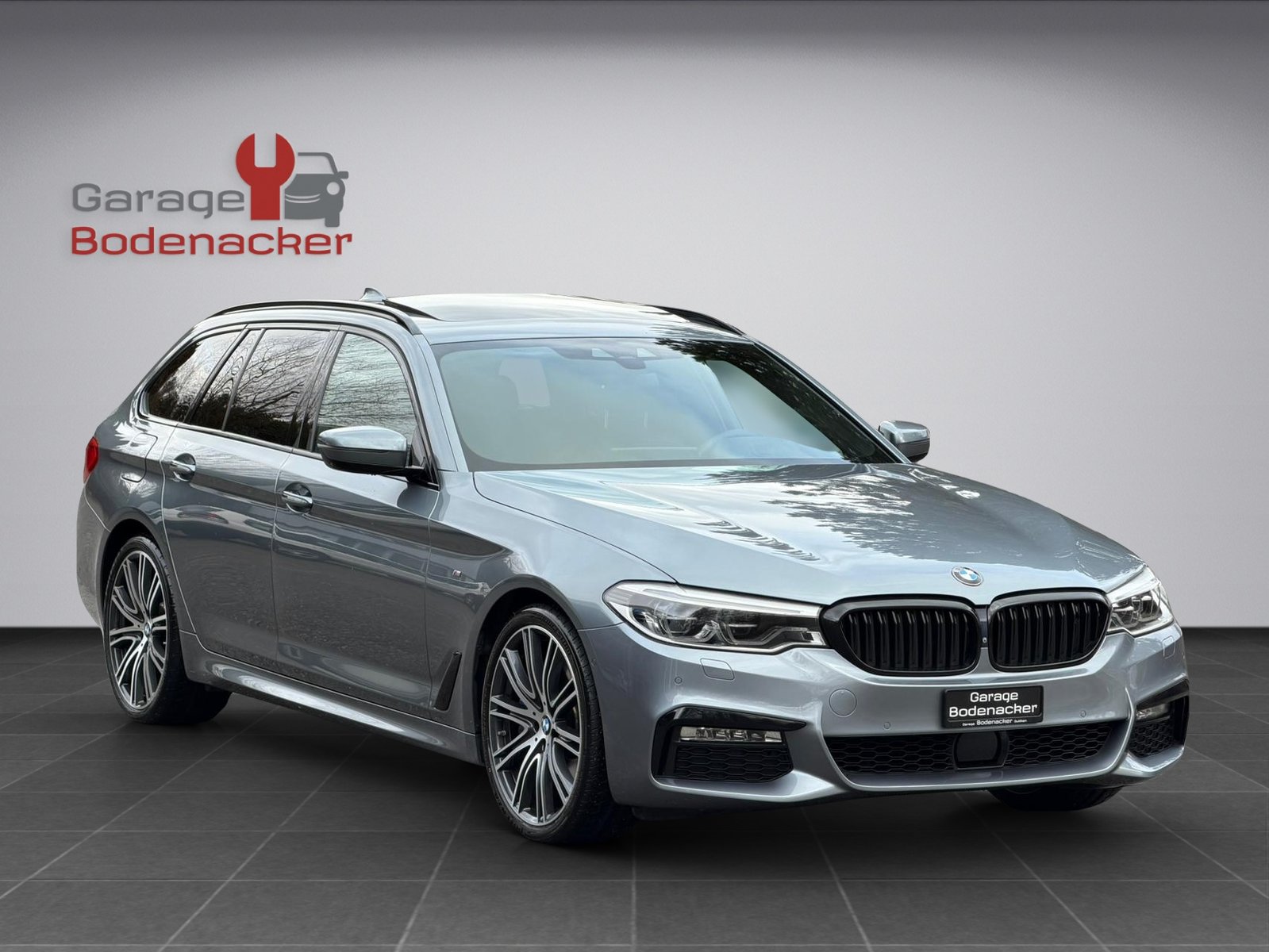 BMW 540i Touring Steptronic M Paket, Benzin, Occasion / Gebraucht, Automatik - 7