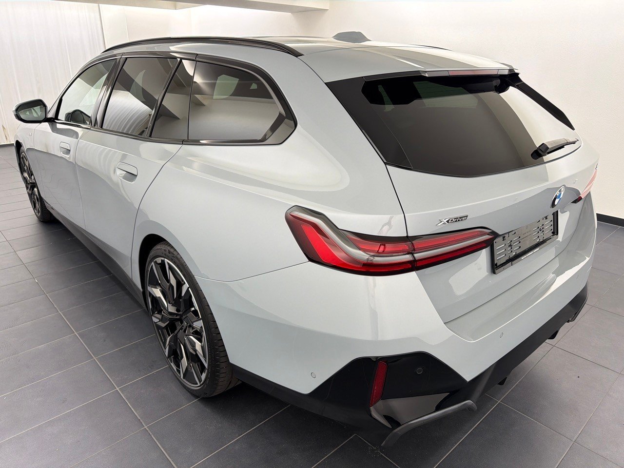 BMW 540d xDr 48V Tour M.S.Pro, Mild-Hybrid Diesel/Electric, Second hand / Used, Automatic - 2