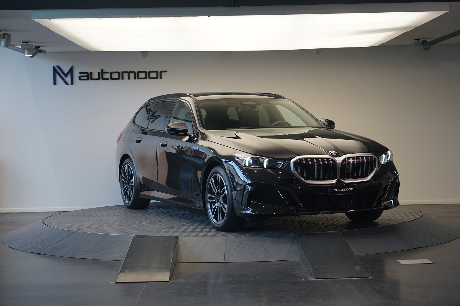 BMW 540d 48V Touring M Sport Steptronic *Panorama* *B, Hybride Léger Diesel/Électricité, Occasion / Utilisé, Automatique - 3