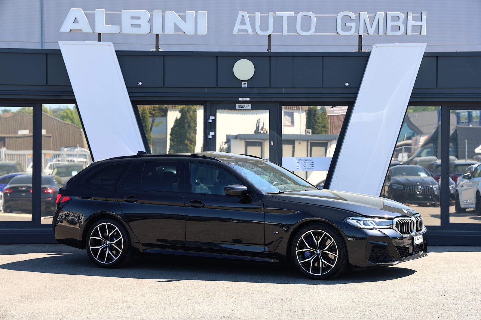 BMW 540d 48V Touring M Sport Steptronic, Mild-Hybrid Diesel/Electric, Second hand / Used, Automatic - 2