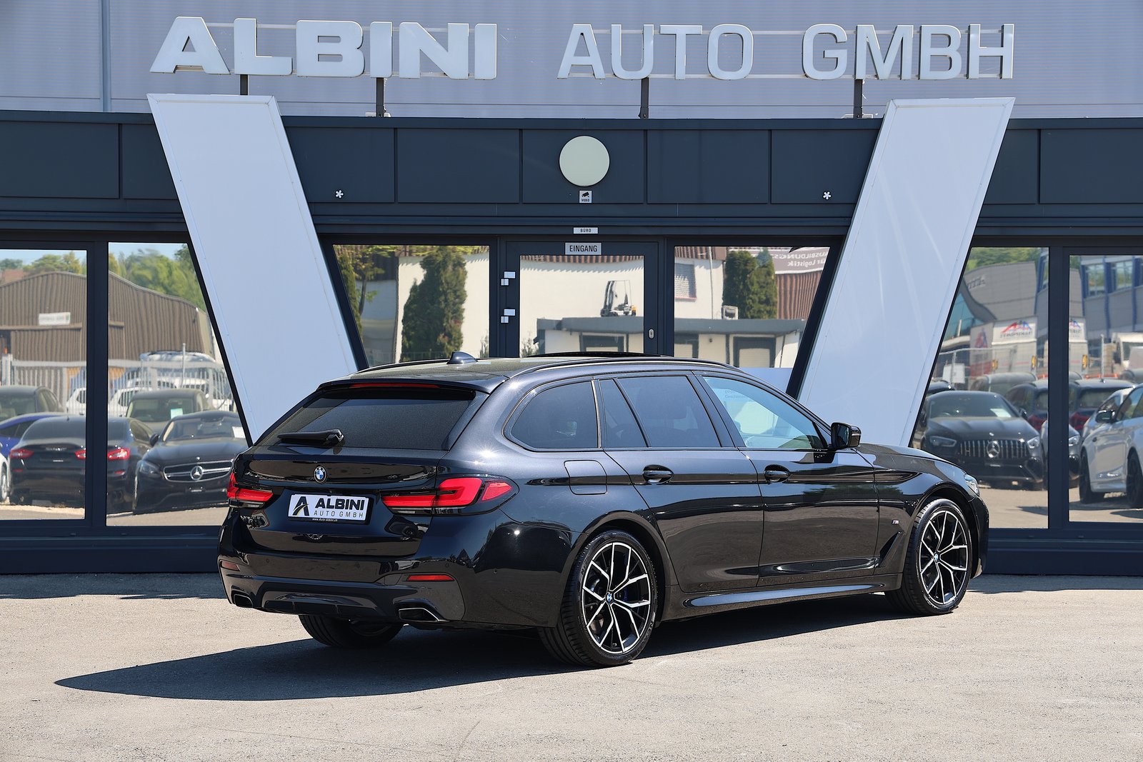 BMW 540d 48V Touring M Sport Steptronic, Mild-Hybrid Diesel/Electric, Second hand / Used, Automatic - 3