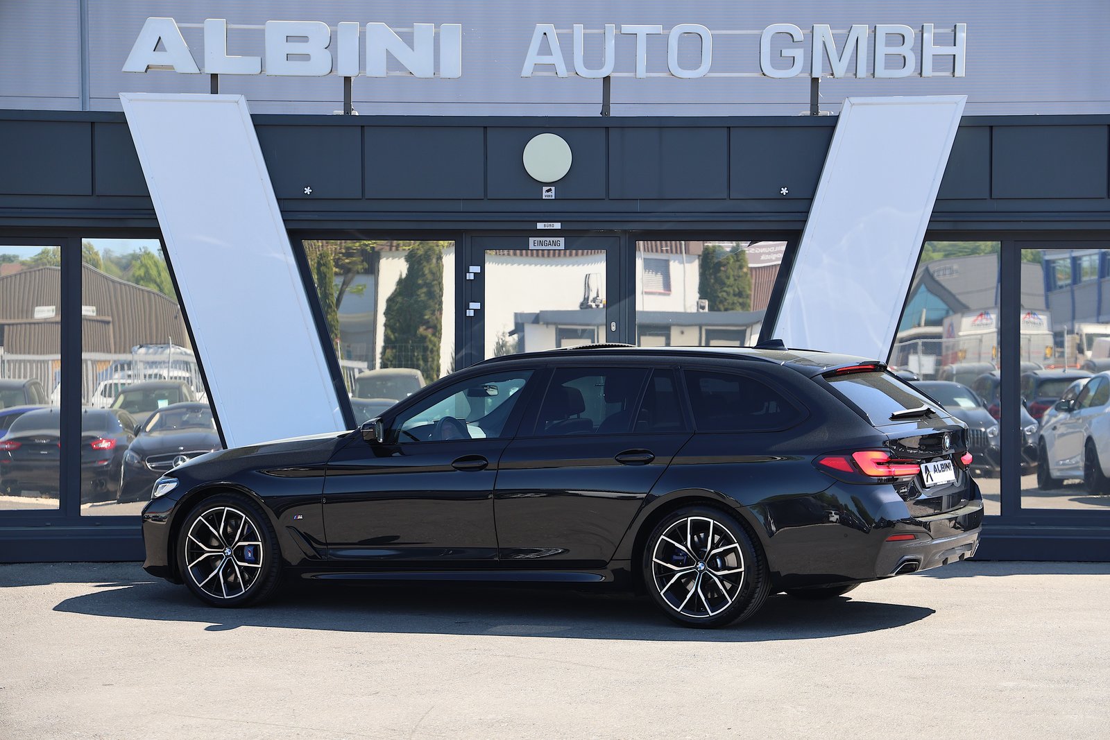 BMW 540d 48V Touring M Sport Steptronic, Mild-Hybrid Diesel/Electric, Second hand / Used, Automatic - 4