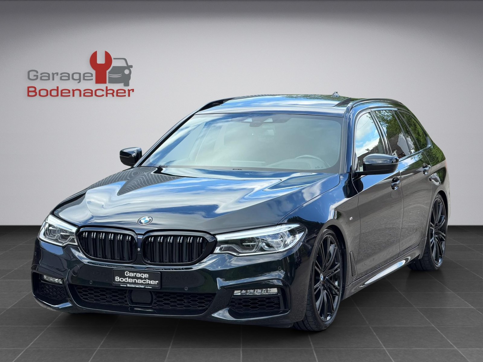 BMW 540i Touring Steptronic M Sport Paket * Remus Spo, Benzin, Occasion / Gebraucht, Automatik - 2