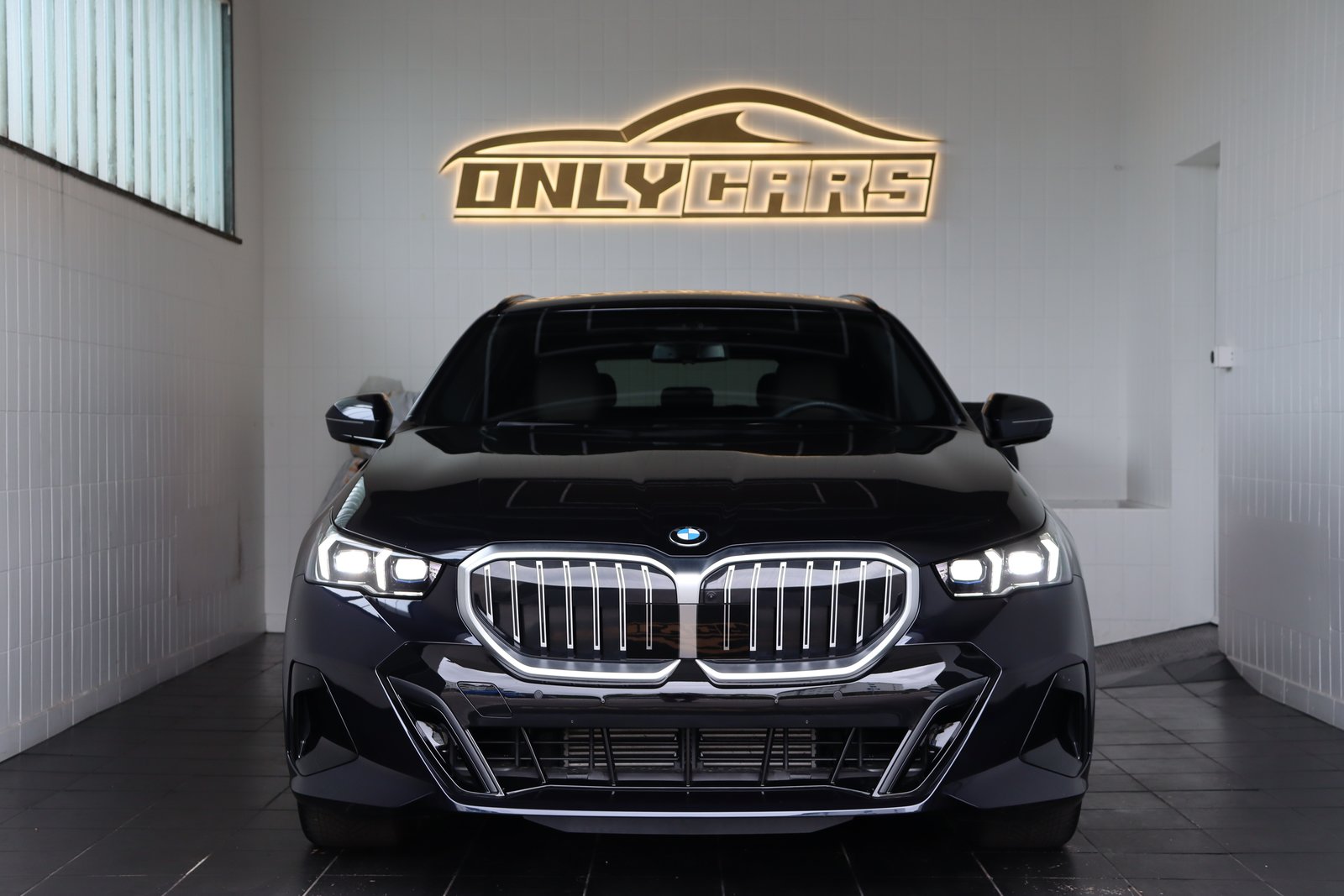 BMW 540d XDRIVE 48V TOURING M SPORT STEPTRONIC ** FAHRASSIST, Mild-Hybrid Diesel/Electric, Second hand / Used, Automatic - 2