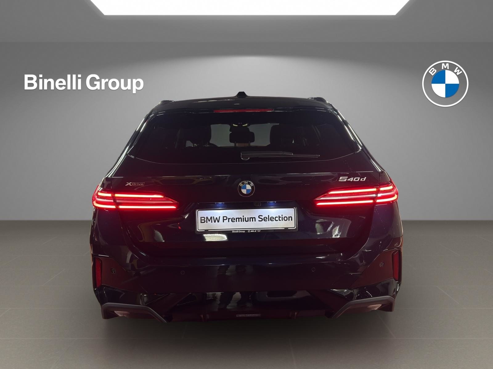 BMW 540d xDrive Touring M-SportPaket, Mild-Hybrid Diesel/Elektro, Occasion / Gebraucht, Automatik - 4