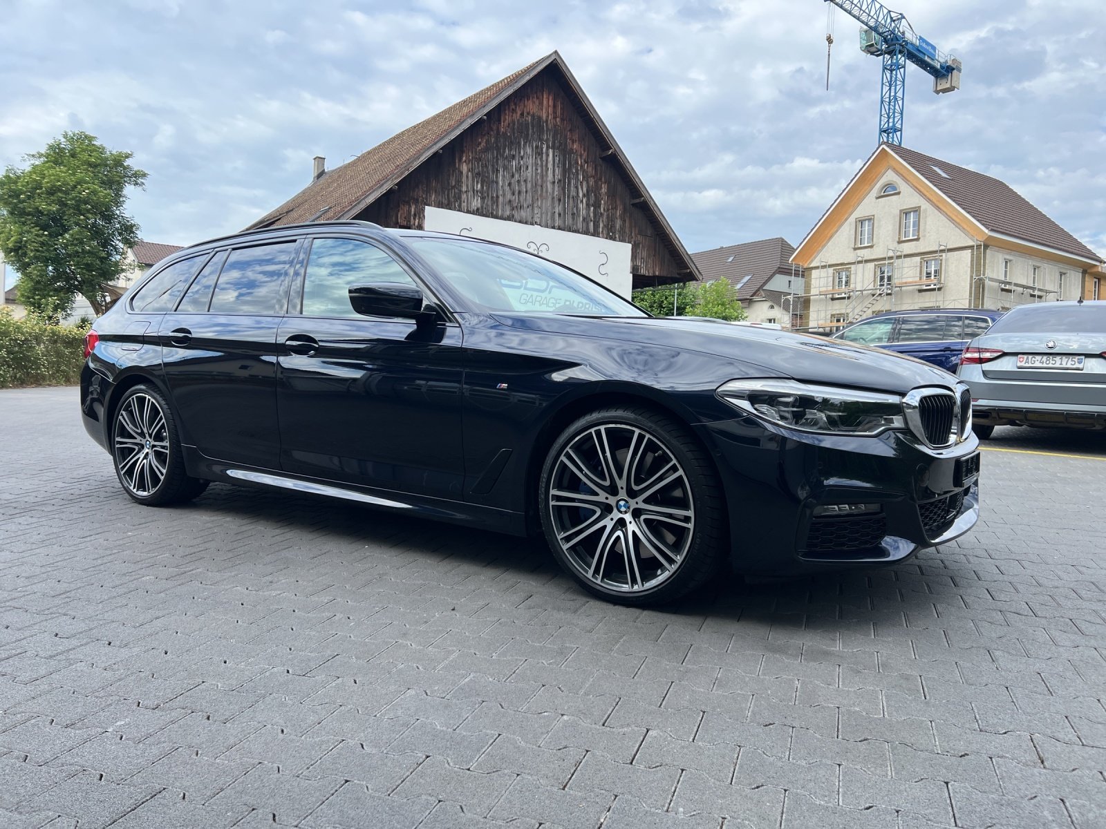 BMW 540i Touring Steptronic M-Sport, Benzin, Occasion / Gebraucht, Automatik - 6