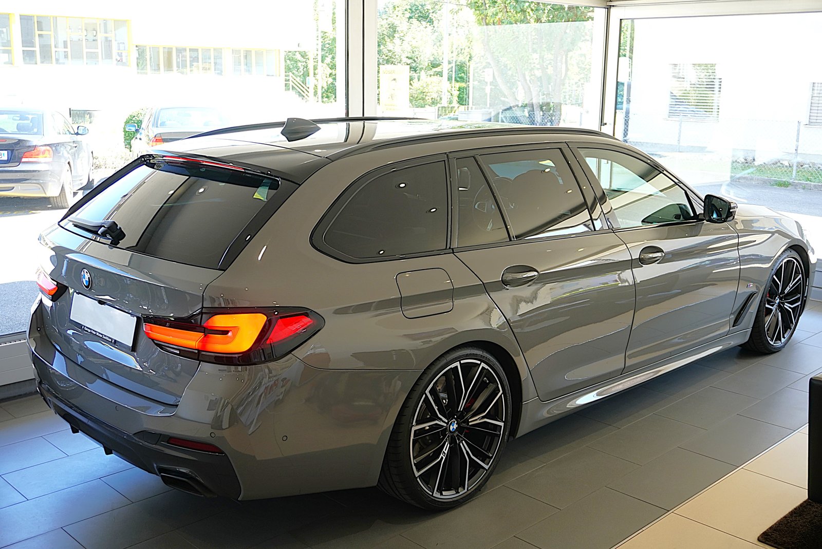 BMW 540d 48V Touring M Sport Steptronic, Mild-Hybrid Diesel/Elektro, Occasion / Gebraucht, Automatik - 5
