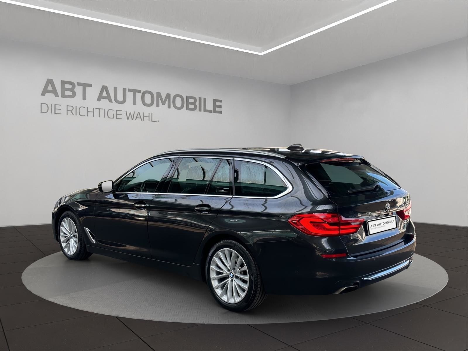 BMW 540i xDrive Touring, Benzin, Occasion / Gebraucht, Automatik - 4