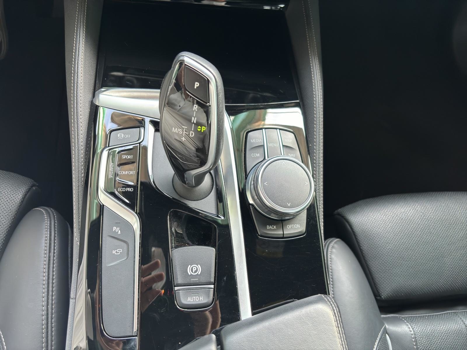 BMW 540i xDrive Touring, Benzin, Occasion / Gebraucht, Automatik - 7