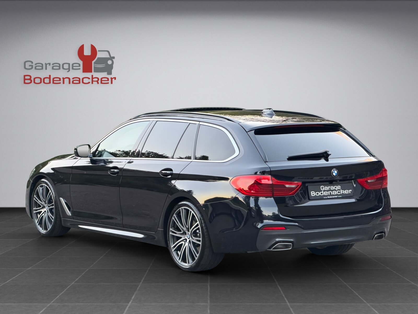 BMW 540i Touring Steptronic * M Sport Paket * Individ, Benzin, Occasion / Gebraucht, Automatik - 4