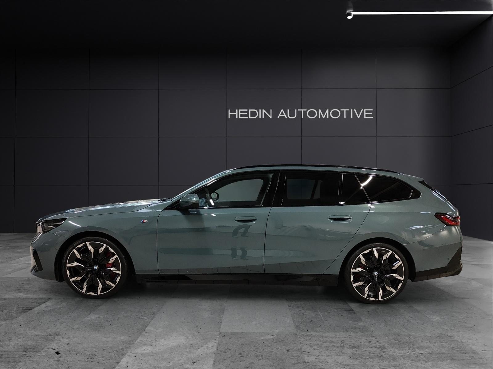 BMW 540d xDrive Touring, Mild-Hybrid Diesel/Electric, Ex-demonstrator, Automatic - 4