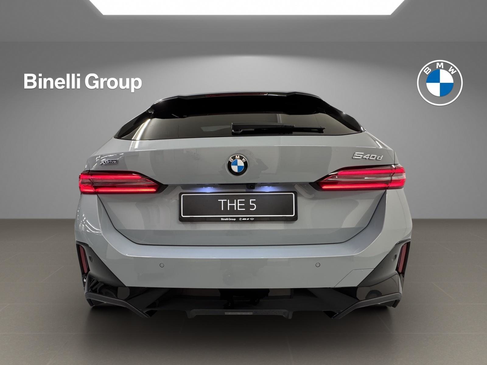 BMW 540d xDrive 48V Touring M Sport Pro Steptronic, Mild-Hybrid Diesel/Elektro, Vorführwagen, Automatik - 4