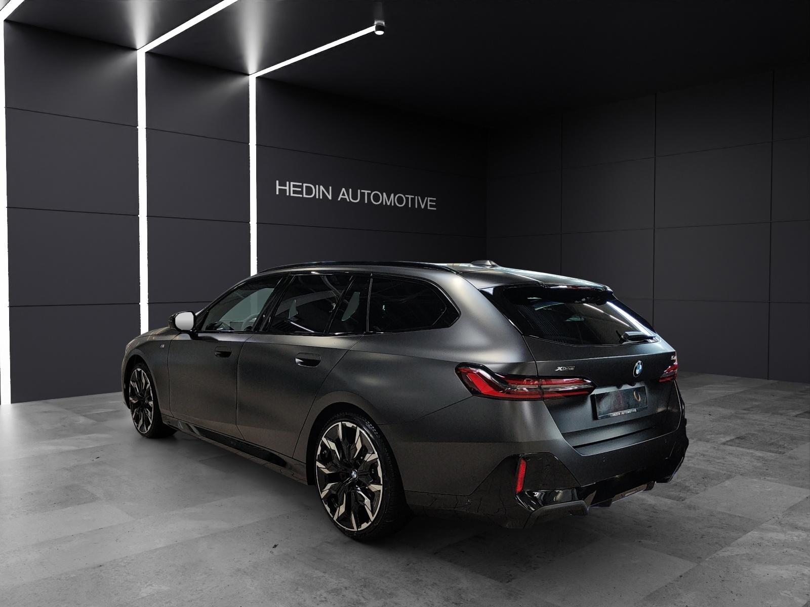 BMW 540d xDrive Touring, Mild-Hybrid Diesel/Elektro, Vorführwagen, Automatik - 3