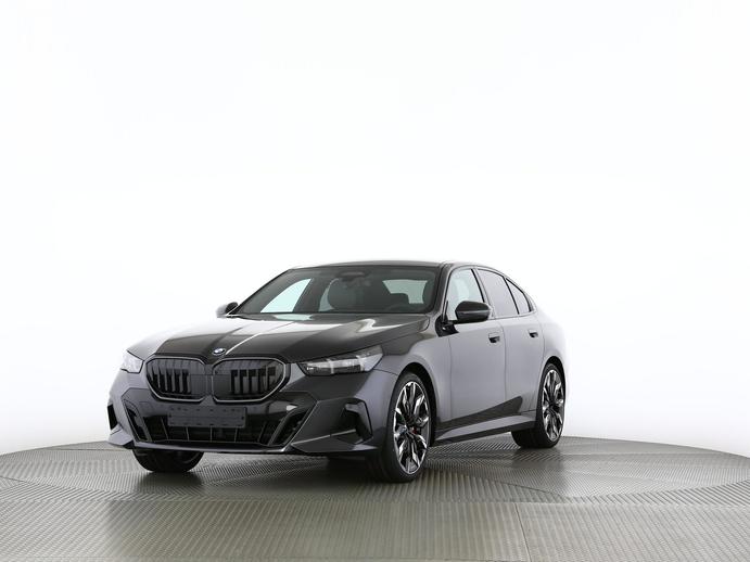 BMW 540d xDrive, Hybride Léger Diesel/Électricité, Voiture nouvelle, Automatique