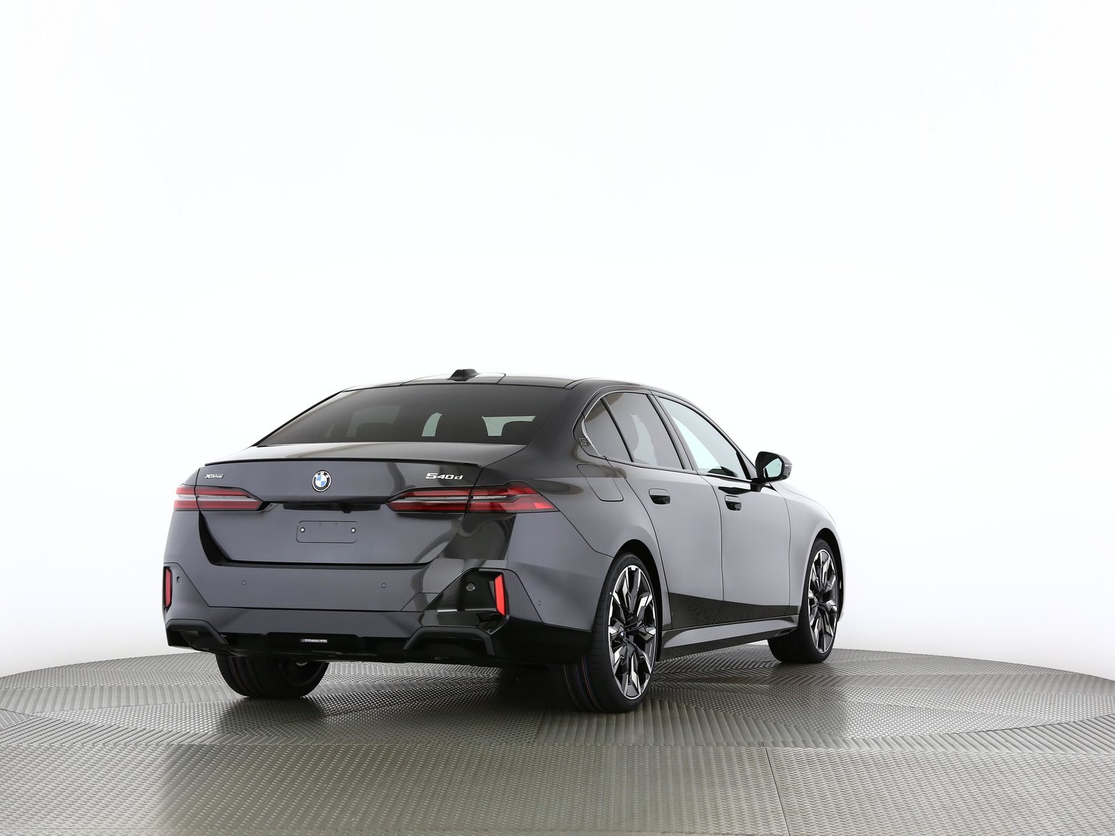 BMW 540d xDrive, Mild-Hybrid Diesel/Elektro, Neuwagen, Automatik - 2