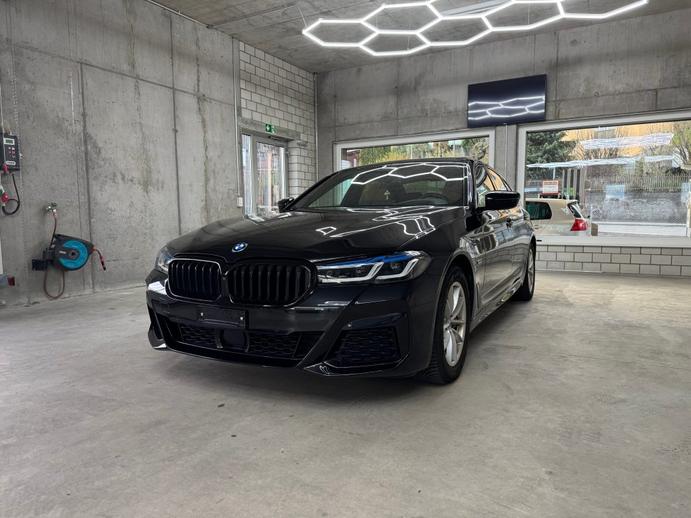 BMW 545 e xDrive Pure M Sport, Hybride Rechargeable Essence/Électricité, Occasion / Utilisé, Automatique