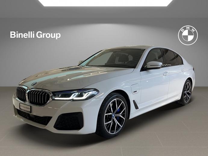 BMW 545e xDr Pure M Sport, Plug-in-Hybrid Benzin/Elektro, Occasion / Gebraucht, Automat
