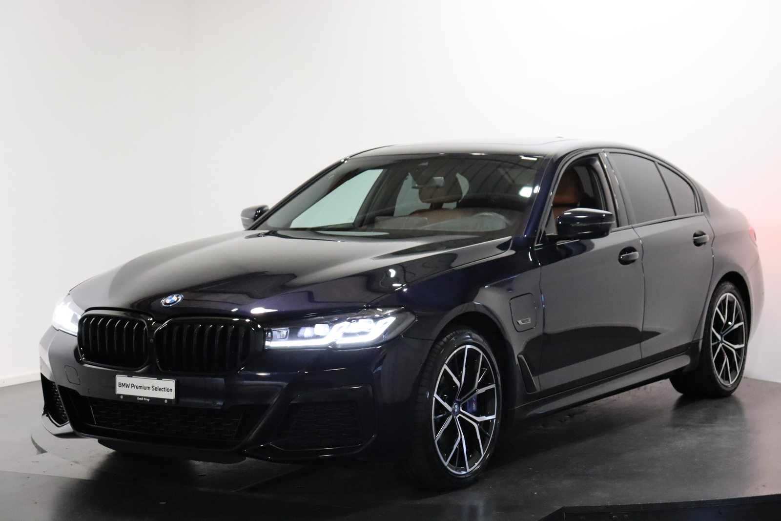 BMW 545e xDrive SAG