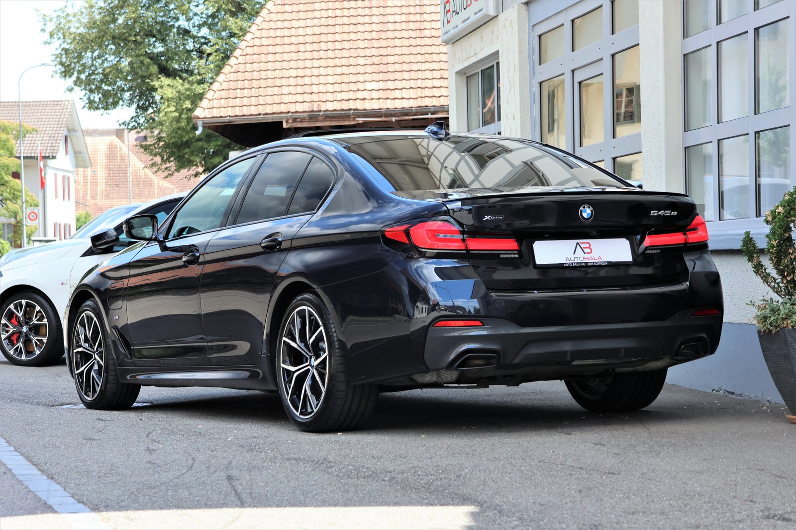 BMW 545e M Sport Steptronic, Plug-in-Hybrid Benzina/Elettrica, Occasioni / Usate, Automatico - 3