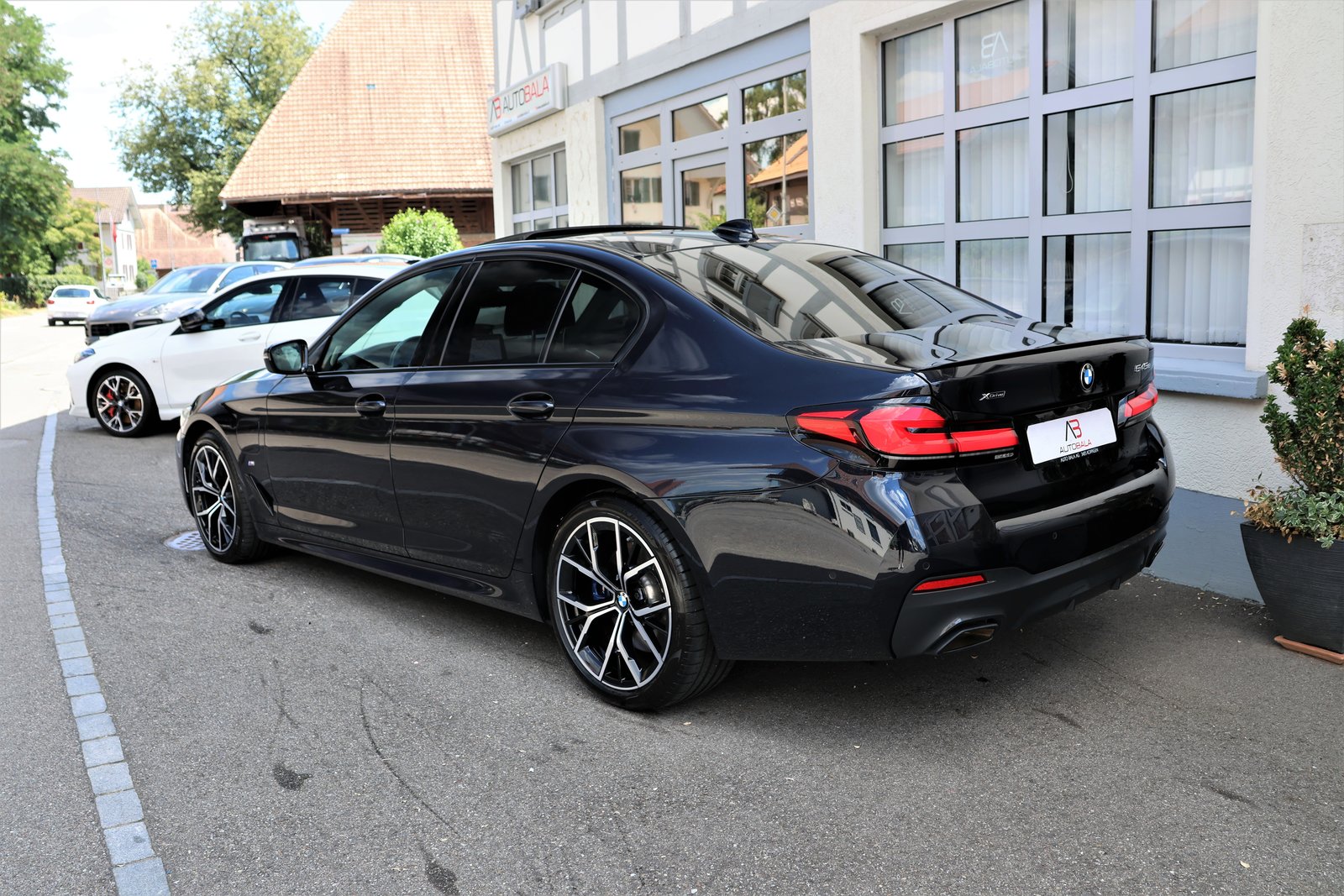 BMW 545e M Sport Steptronic, Plug-in-Hybrid Benzina/Elettrica, Occasioni / Usate, Automatico - 7