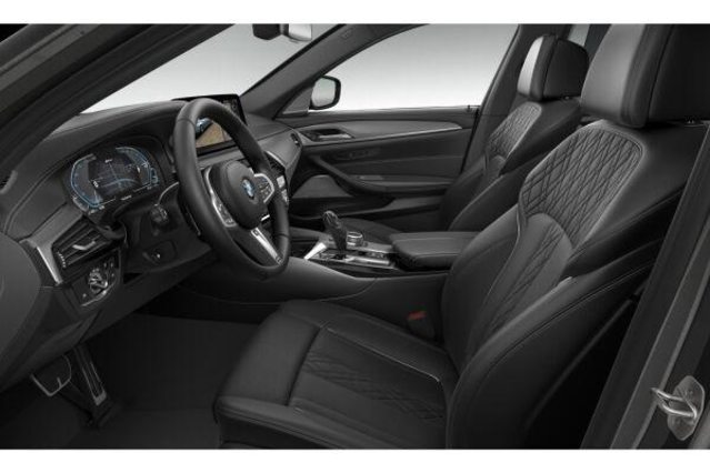 BMW 545e xDrive SAG, Plug-in-Hybrid Benzin/Elektro, Occasion / Gebraucht, Automatik - 4