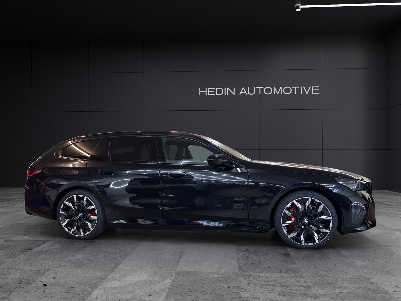 BMW 550e xDrive Touring, Hybride Rechargeable Essence/Électricité, Voiture nouvelle, Automatique - 6