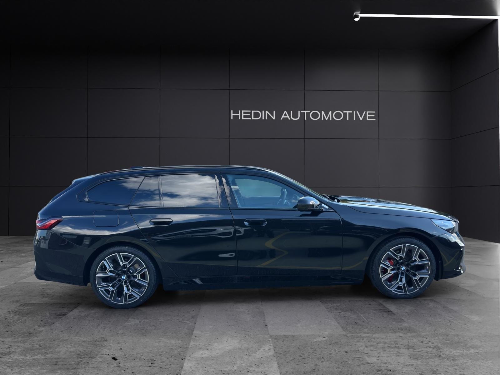 BMW 550e xDrive Touring, Hybride Rechargeable Essence/Électricité, Voiture nouvelle, Automatique - 5