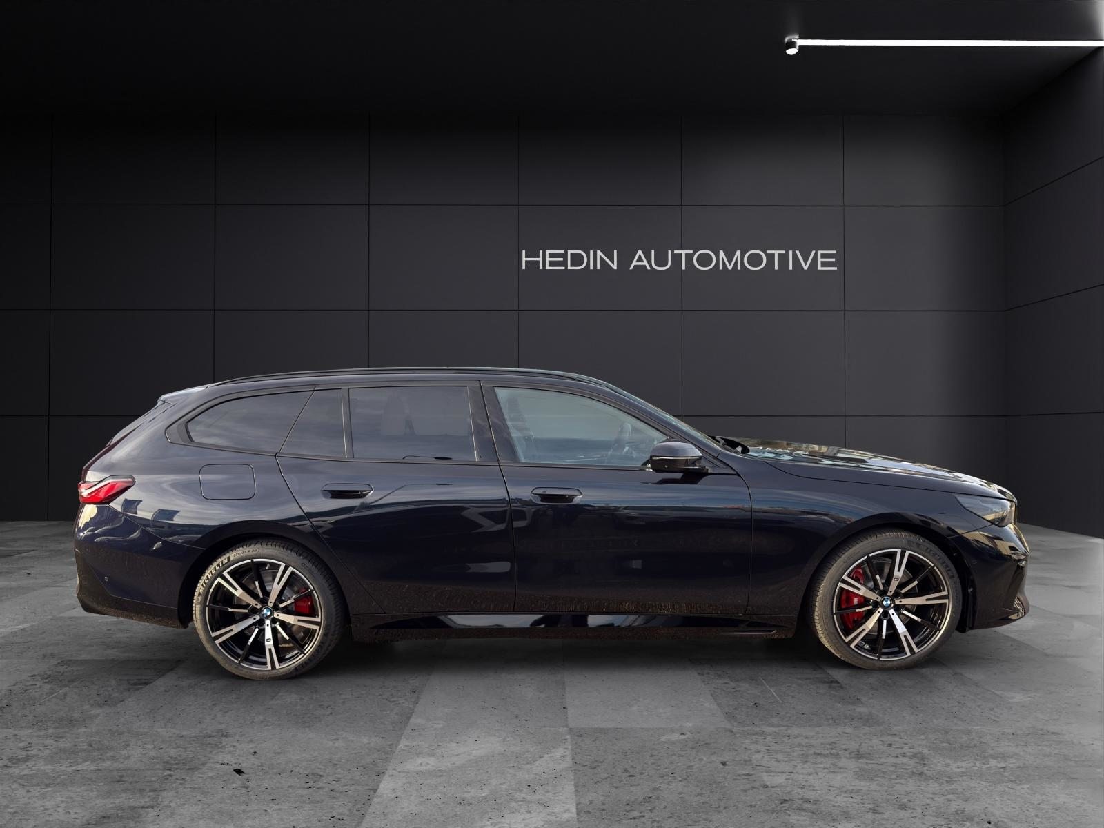 BMW 550e xDrive Touring, Hybride Rechargeable Essence/Électricité, Voiture nouvelle, Automatique - 7