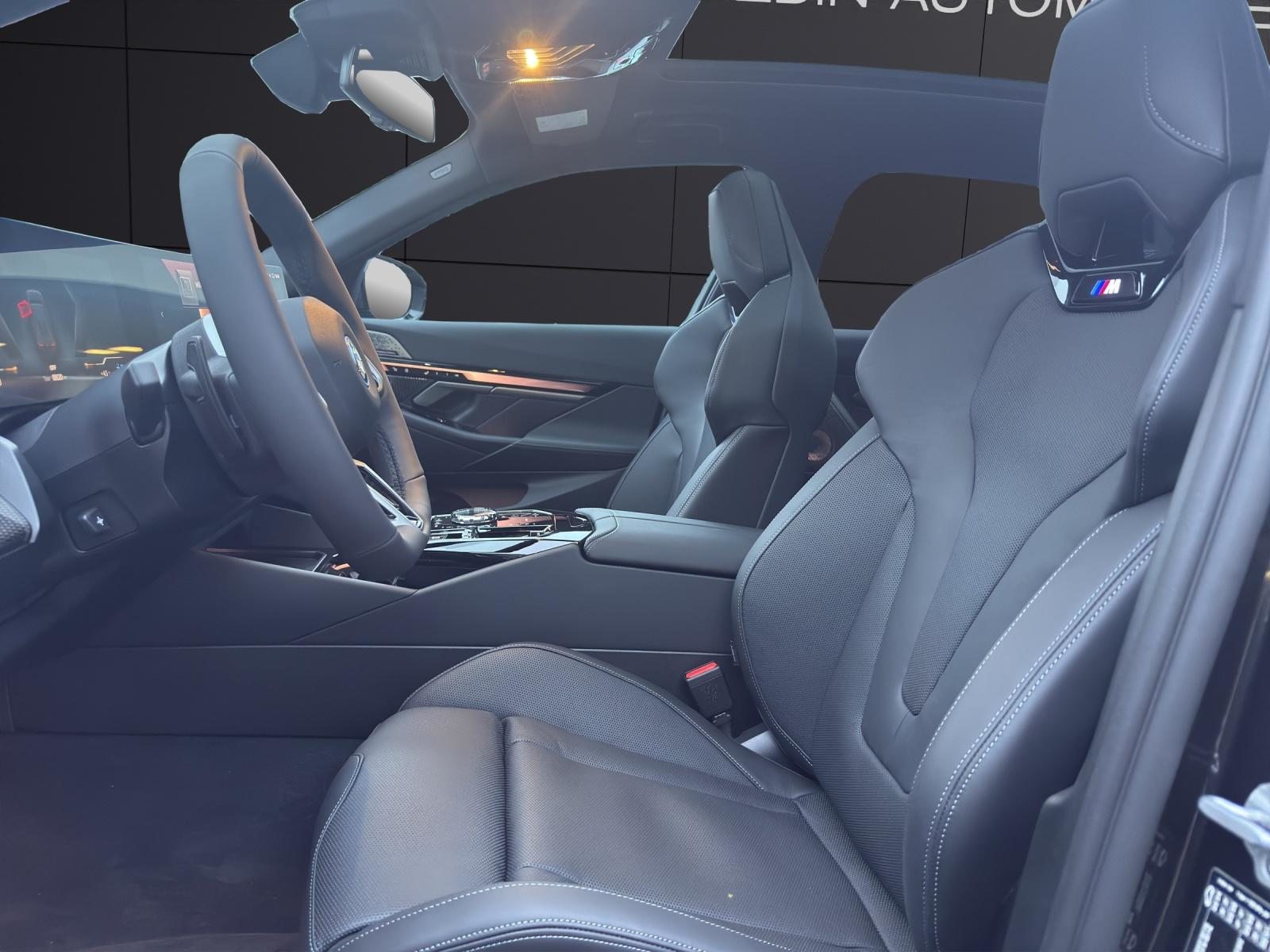 BMW 550e xDrive Touring, Hybride Rechargeable Essence/Électricité, Voiture nouvelle, Automatique - 2