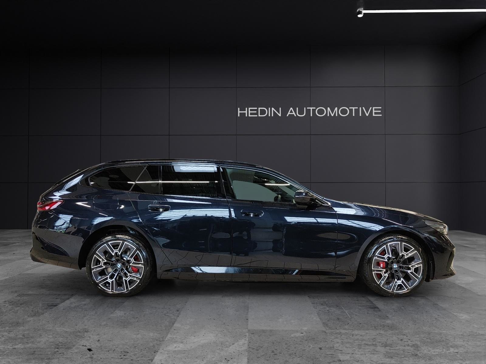 BMW 550e xDrive Touring, Hybride Rechargeable Essence/Électricité, Voiture nouvelle, Automatique - 6