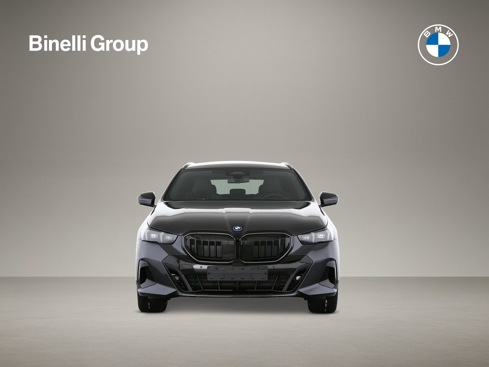 BMW 550e xDrive Touring, Plug-in-Hybrid Benzina/Elettrica, Auto nuove, Automatico - 4