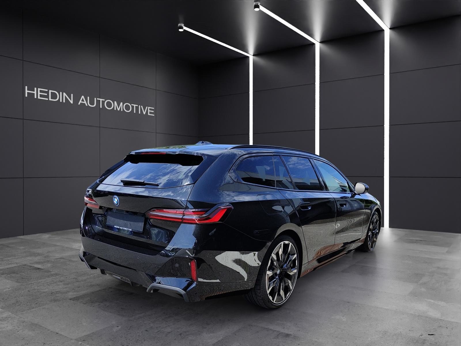 BMW 550e xDrive Touring, Plug-in-Hybrid Benzin/Elektro, Neuwagen, Automatik - 6