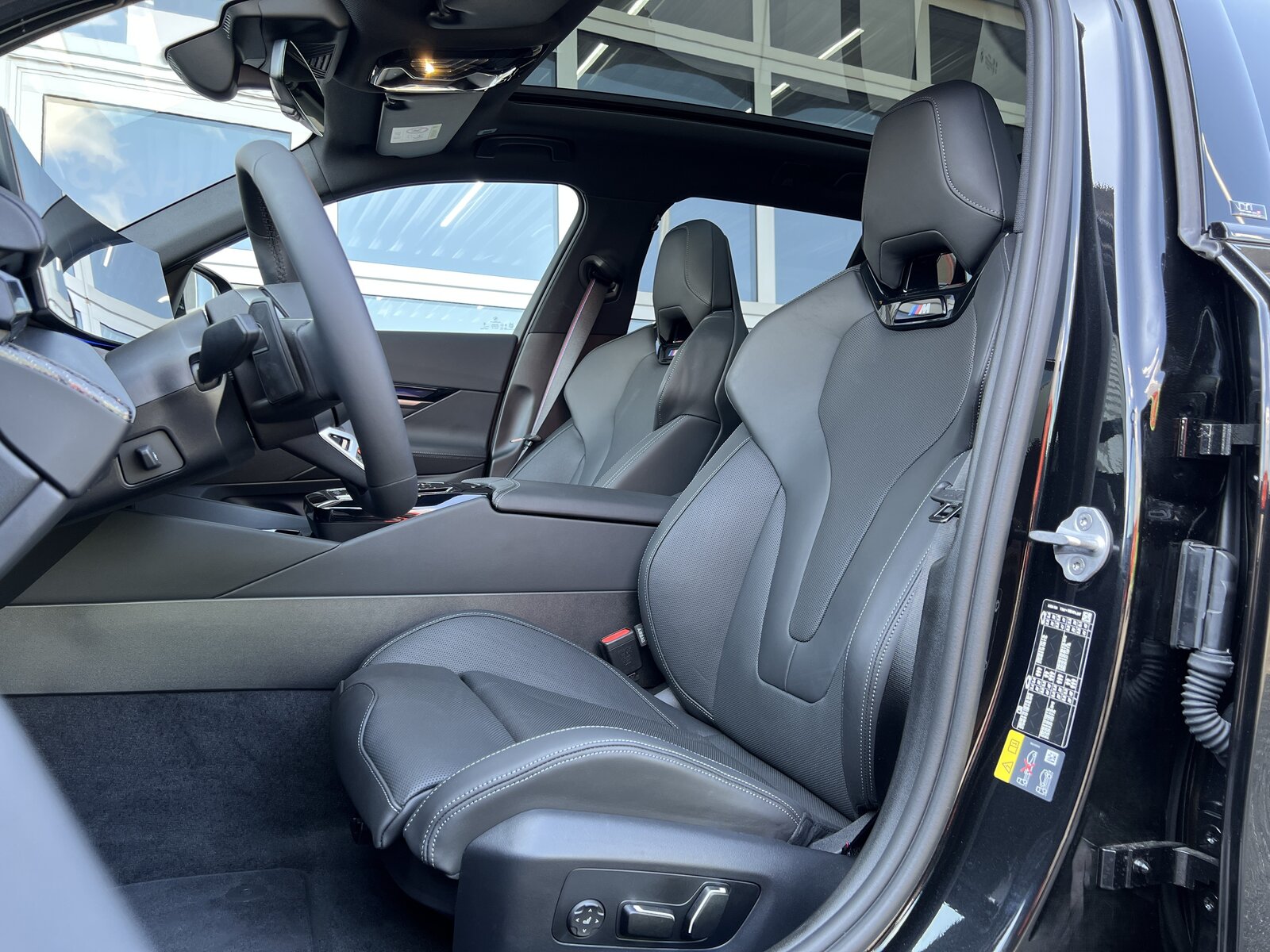 BMW 550 550e Touring M Sport Pro Steptronic, Plug-in-Hybrid Benzin/Elektro, Vorführwagen, Automatik - 5