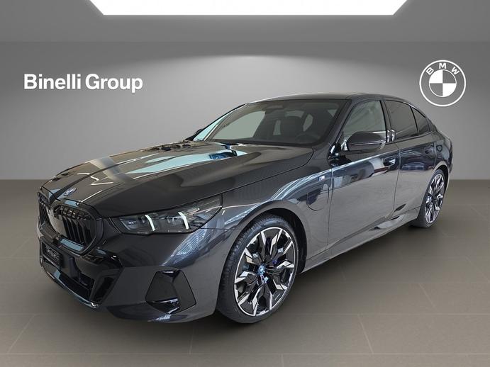 BMW 550e M Sport Pro Steptronic, Plug-in-Hybrid Benzina/Elettrica, Auto nuove, Automatico
