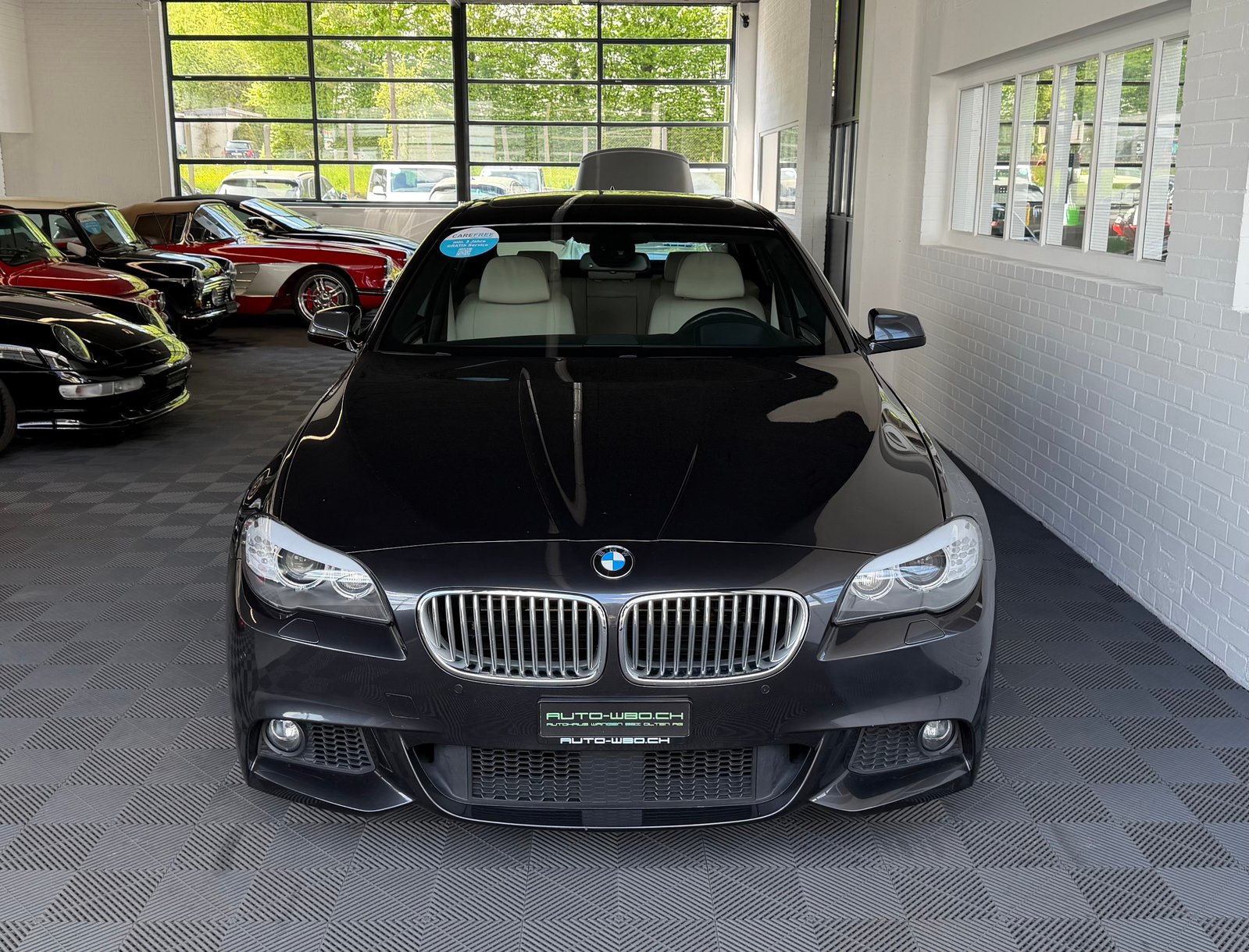 BMW 550i Steptronic I M-SPORTPAKET, Benzin, Occasion / Gebraucht, Automatik - 7