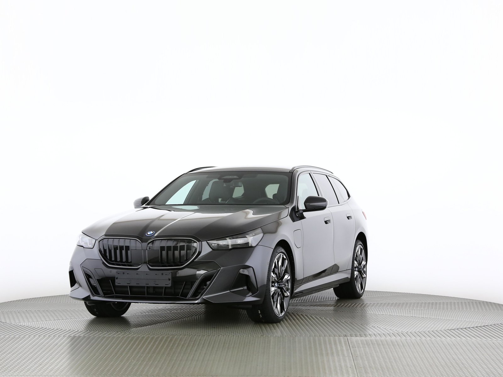 BMW 550e Touring