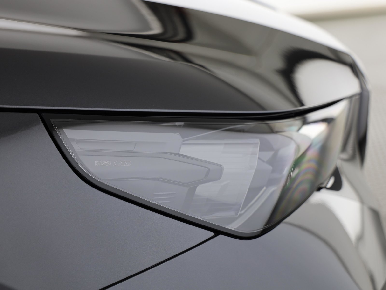 BMW 550e Touring, Plug-in-Hybrid Petrol/Electric, New car, Automatic - 6