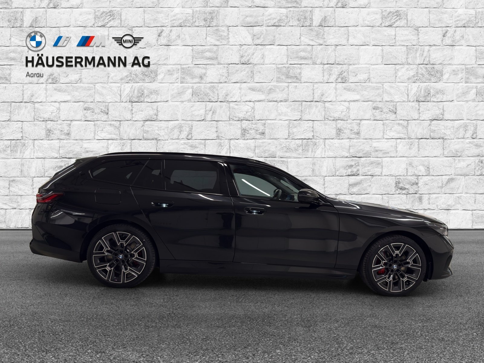 BMW 550e Touring M Sport Steptronic, Plug-in-Hybrid Benzina/Elettrica, Auto nuove, Automatico - 4